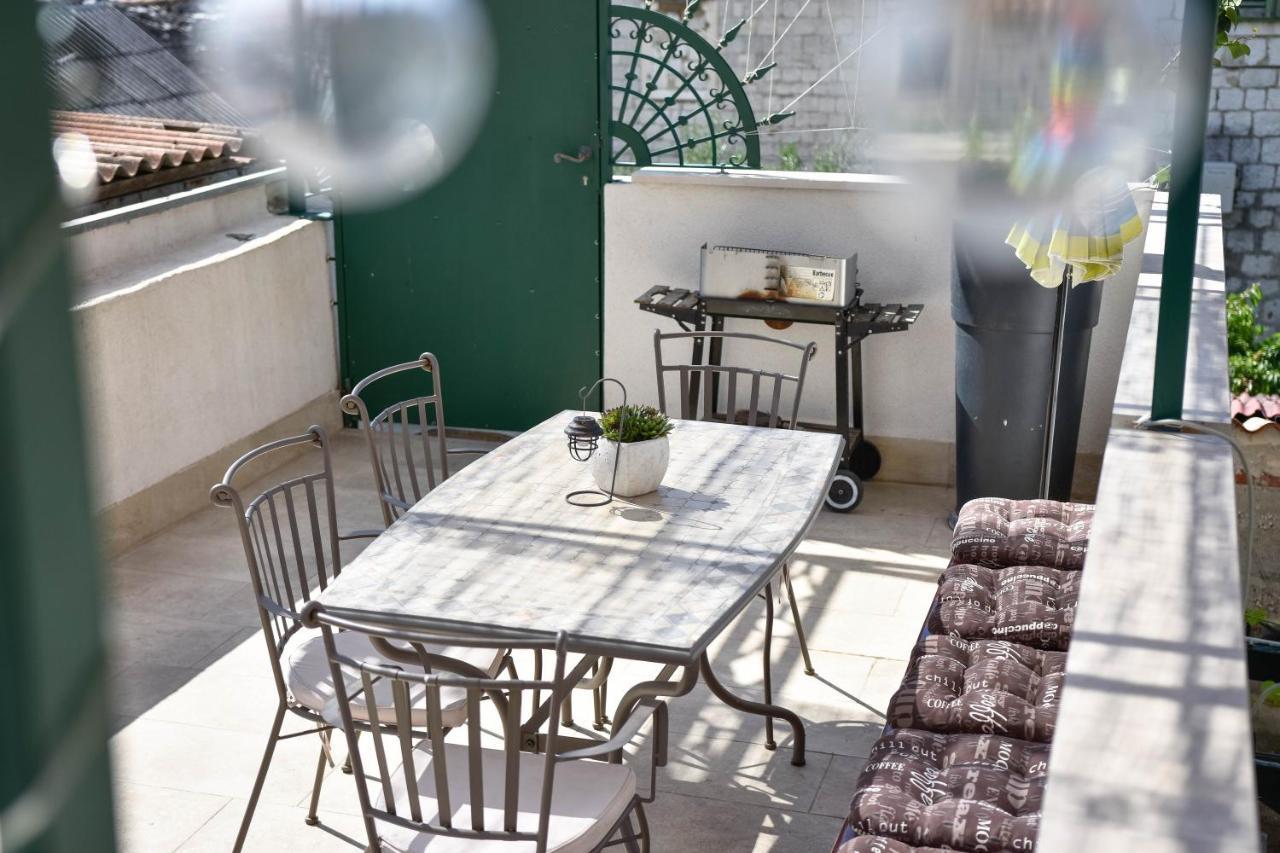 Apartament Micro Suni2 *